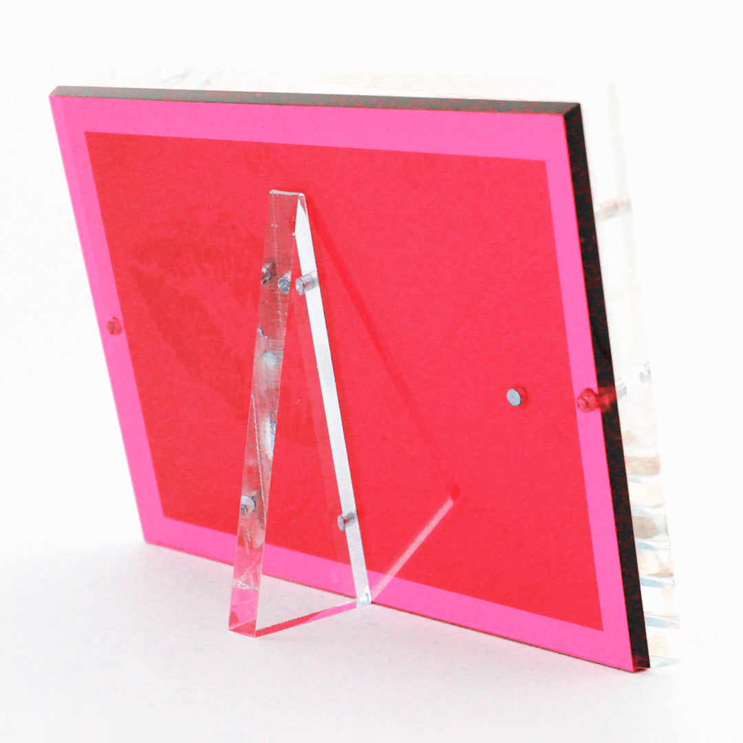 Snap Frame in Pink - 5" x 7"