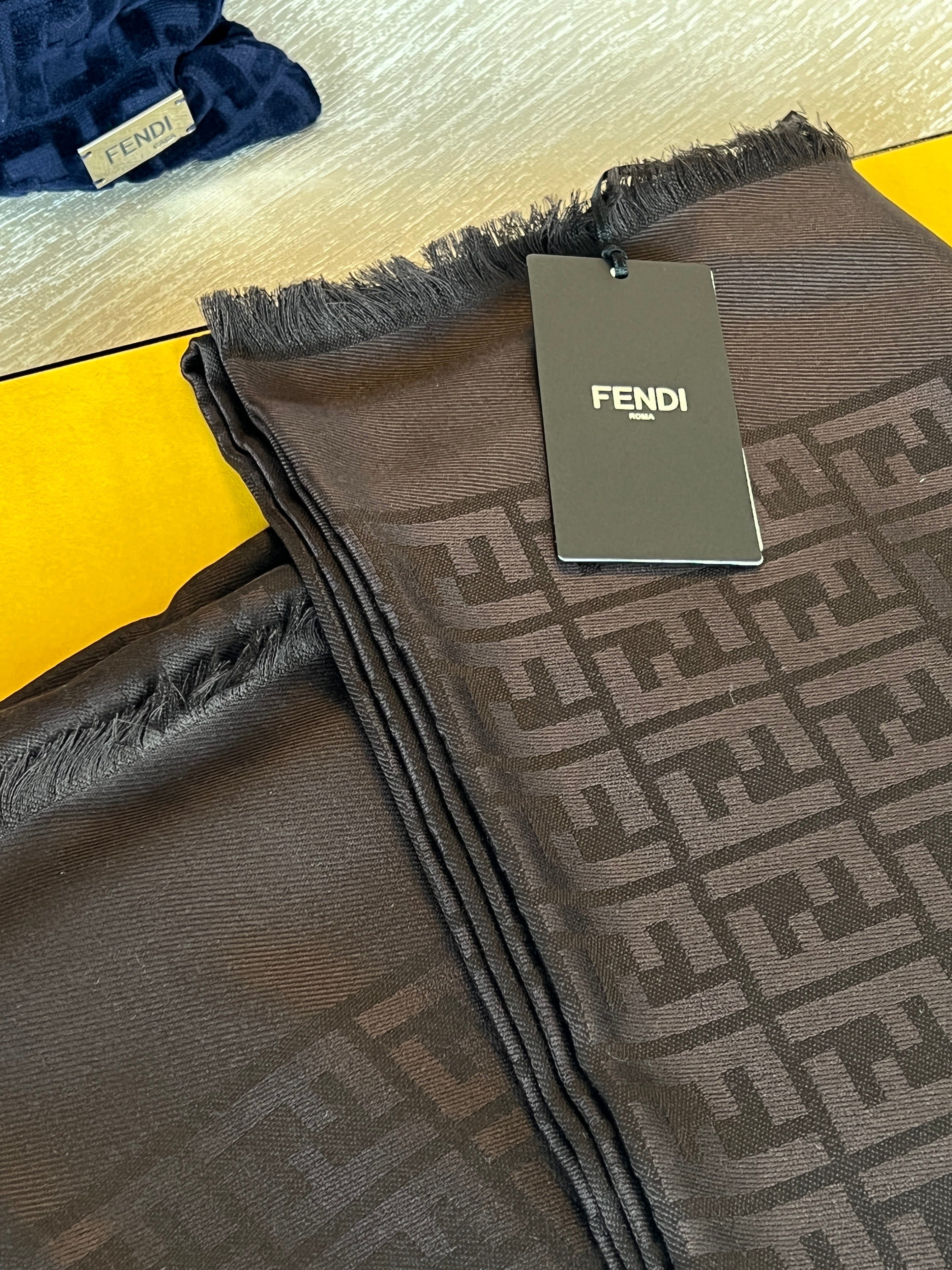 FENDI Casa Throw - Chocolate