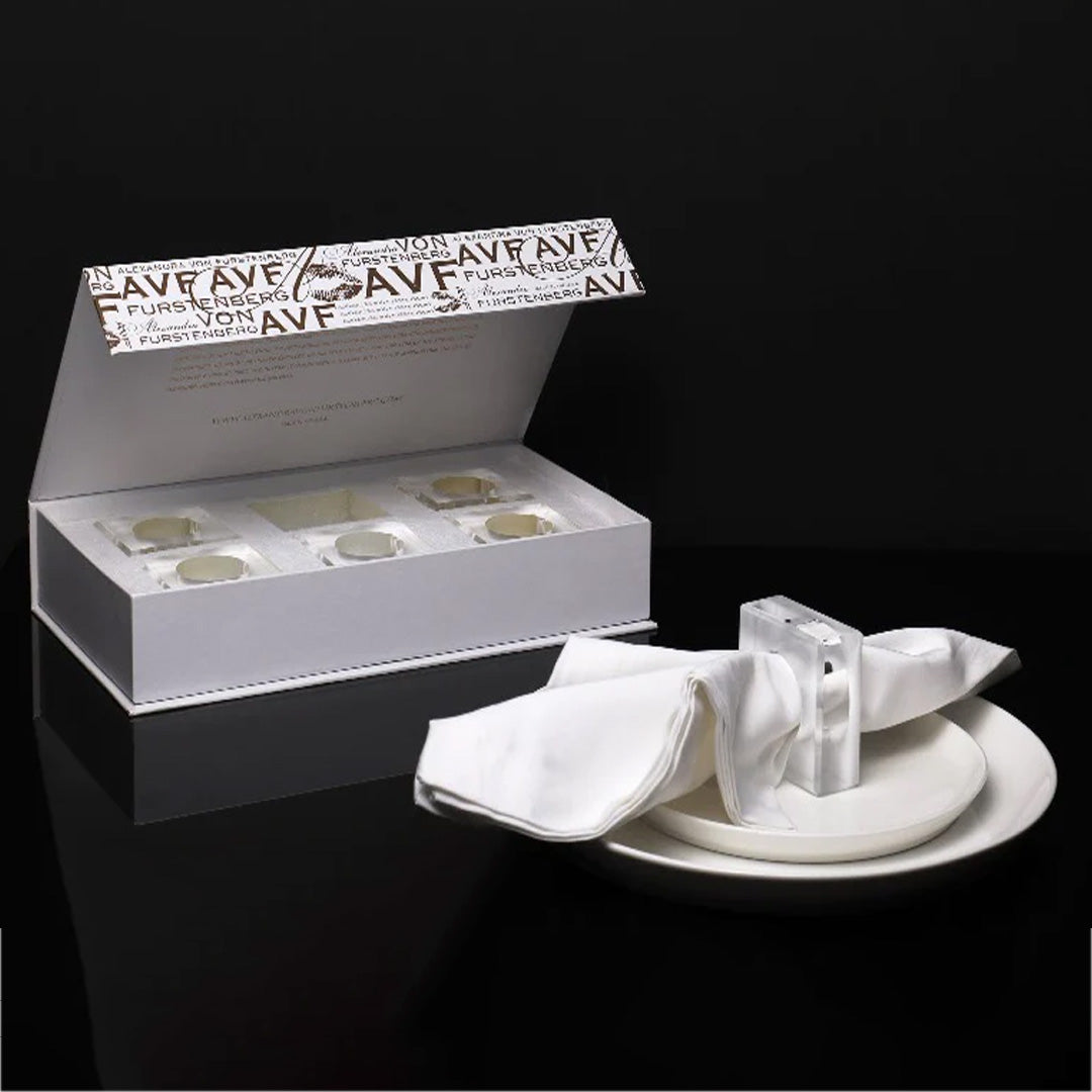 Dining Ring Set in White - Set of 6