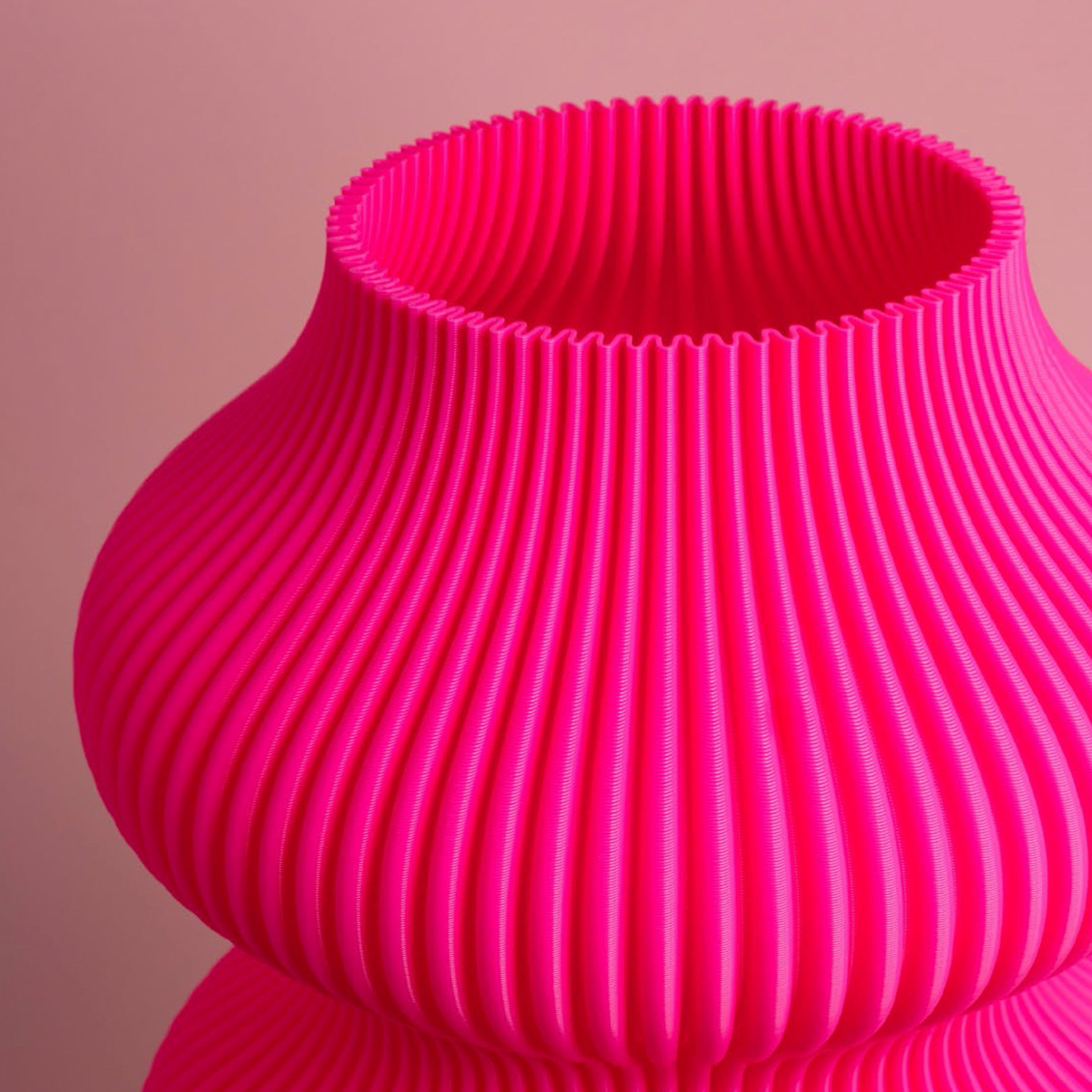 Mènia Primo Vase Fuschia