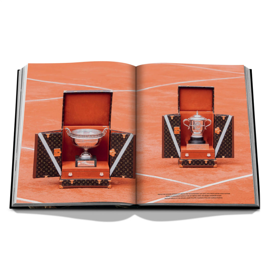 Assouline | Louis Vuitton: Trophy Trunks