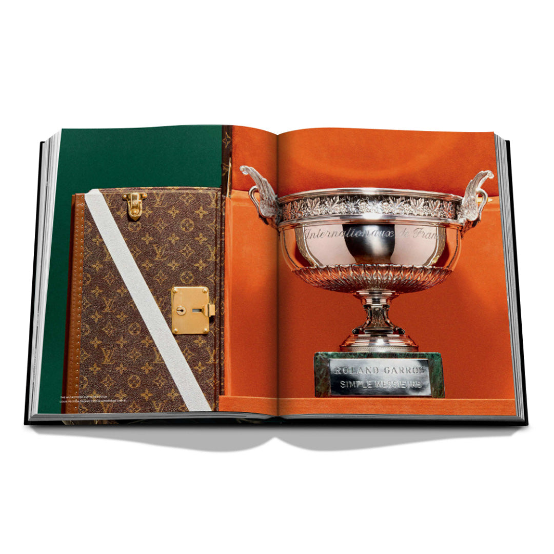 Assouline | Louis Vuitton: Trophy Trunks